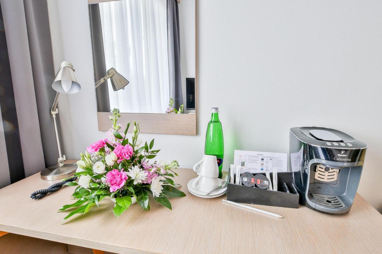 Lh Parkhotel Hluboka Nad Vltavou Congress & Wellness Esterno foto