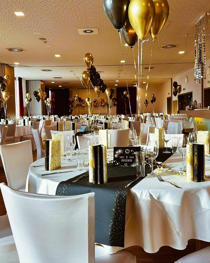 Lh Parkhotel Hluboka Nad Vltavou Congress & Wellness Esterno foto