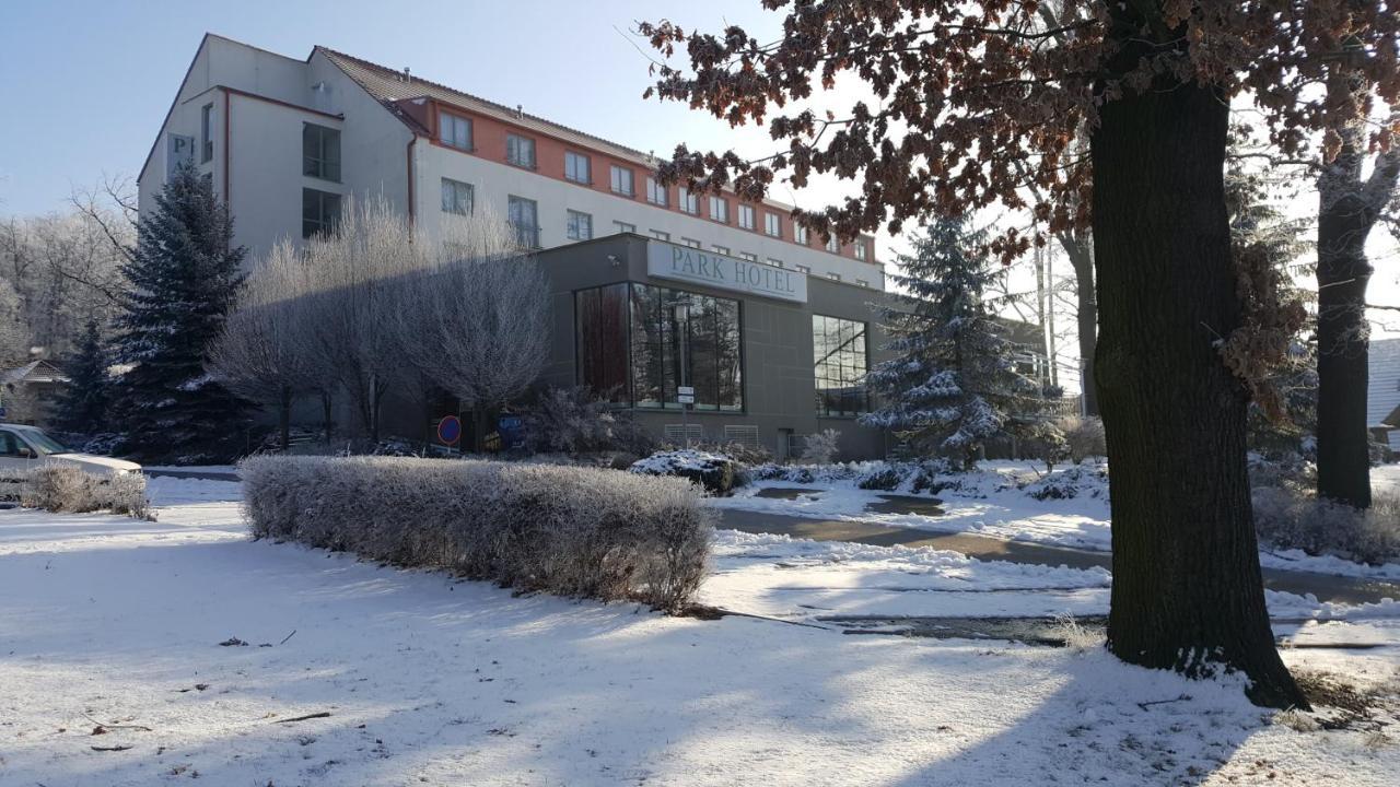 Lh Parkhotel Hluboka Nad Vltavou Congress & Wellness Esterno foto